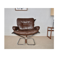 Load image into Gallery viewer, Harald Relling ”Wing” Lounge chair
