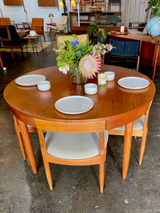 Ernst Hansen Extendible Round Dining Table w' 4 x Chairs