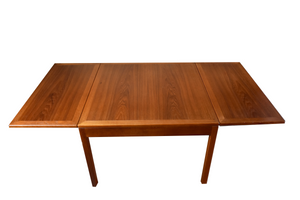 Coffee table by Børge Mogensen made for danish company Fredericia.